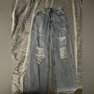 Zumiez mom 90s jeans